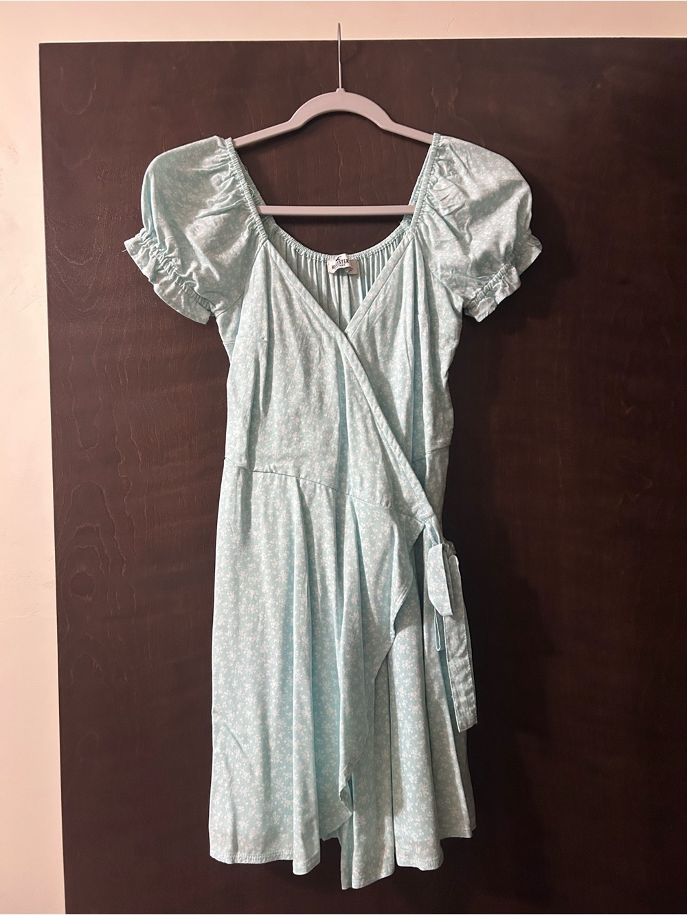 Hollister Mint Green Floral Wrap Midi Dress